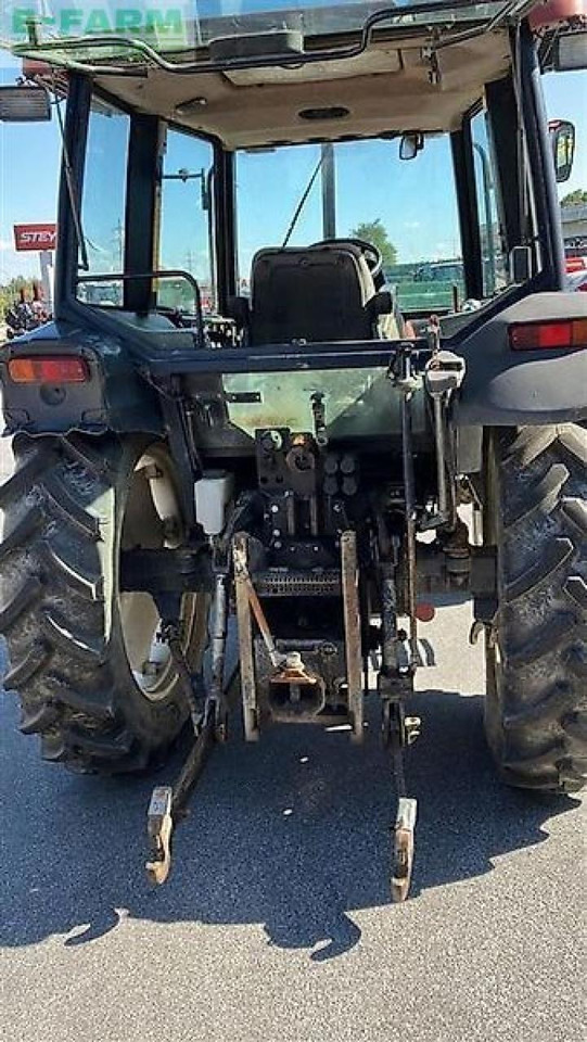 New Holland l65 - Traktor: slika New Holland l65 - Traktor New Holland l65 - Traktor: slika New Holland l65 - Traktor