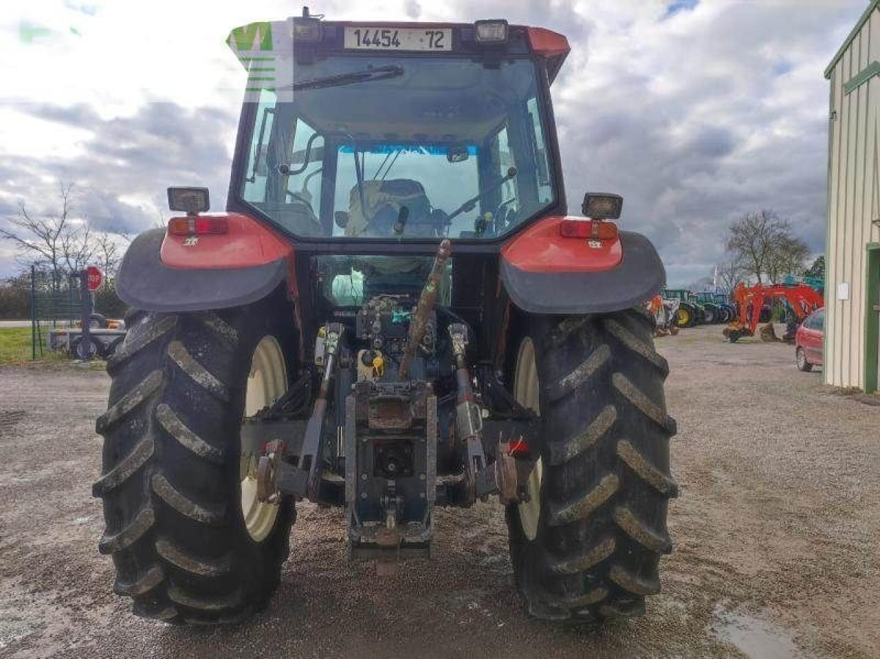 New Holland m100 - Traktor: slika New Holland m100 - Traktor New Holland m100 - Traktor: slika New Holland m100 - Traktor