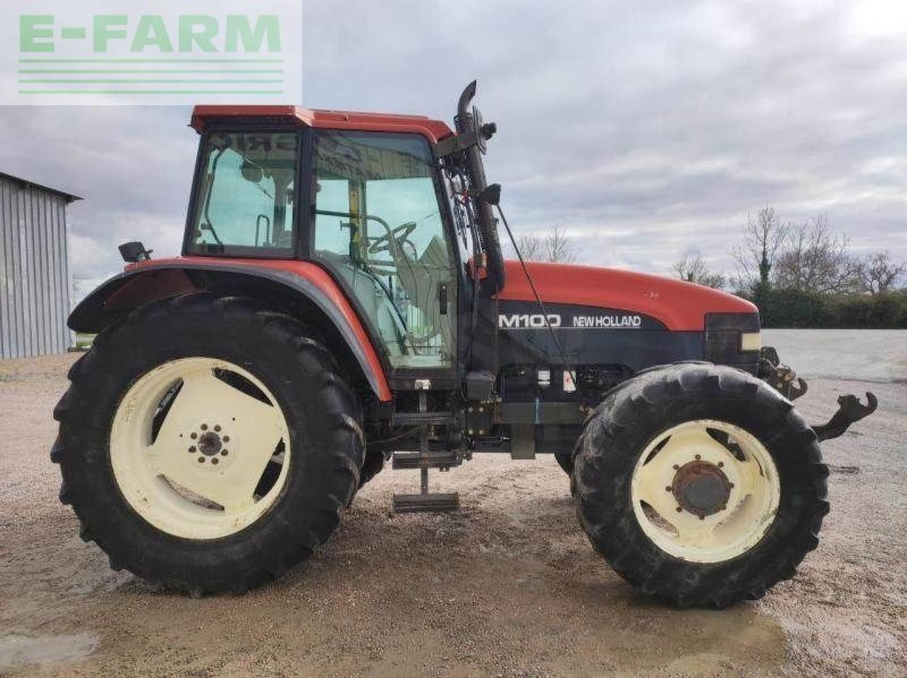 New Holland m100 - Traktor: slika New Holland m100 - Traktor New Holland m100 - Traktor: slika New Holland m100 - Traktor