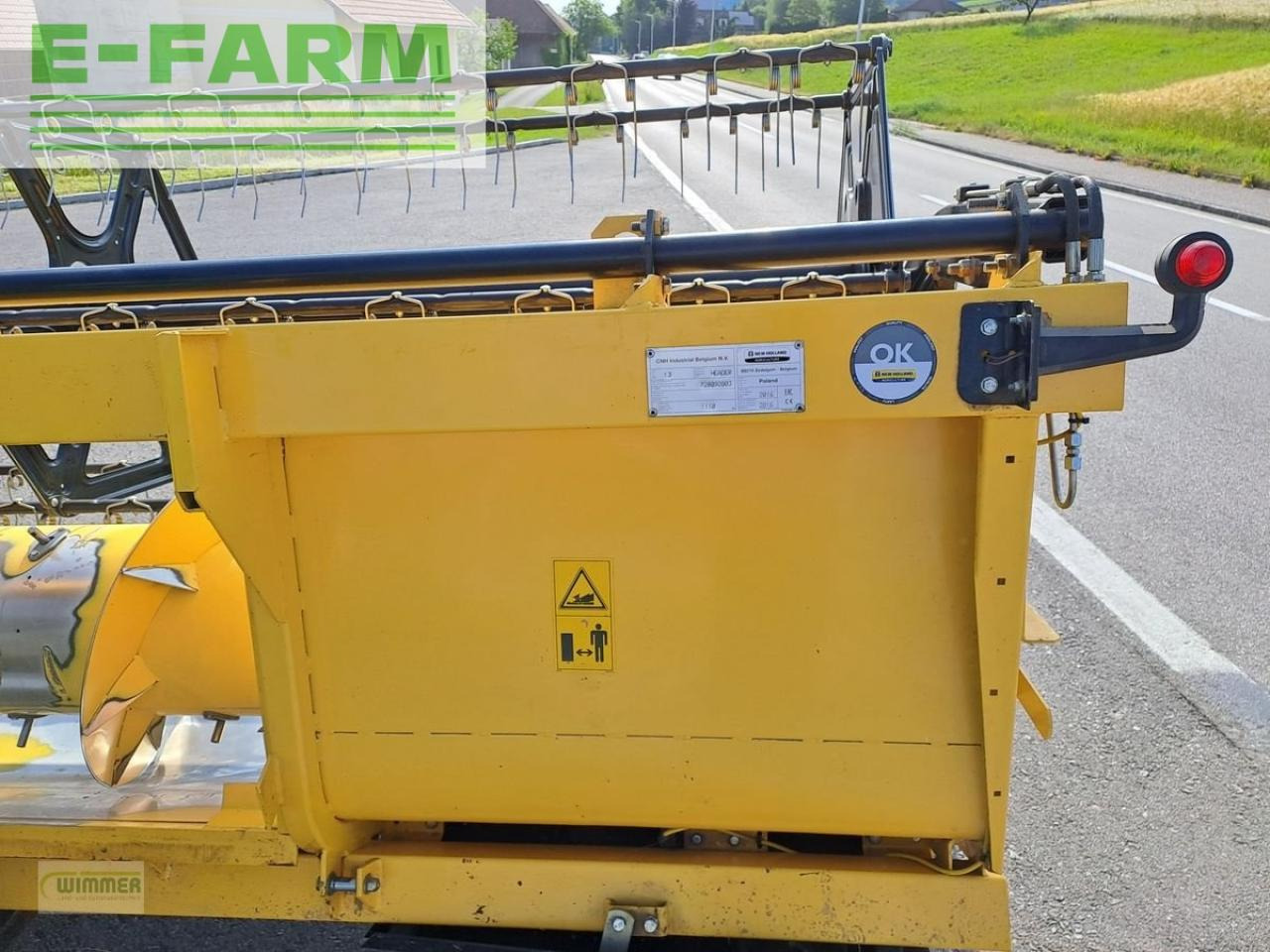 New Holland nh 400 - Heder za kombajn: slika New Holland nh 400 - Heder za kombajn New Holland nh 400 - Heder za kombajn: slika New Holland nh 400 - Heder za kombajn