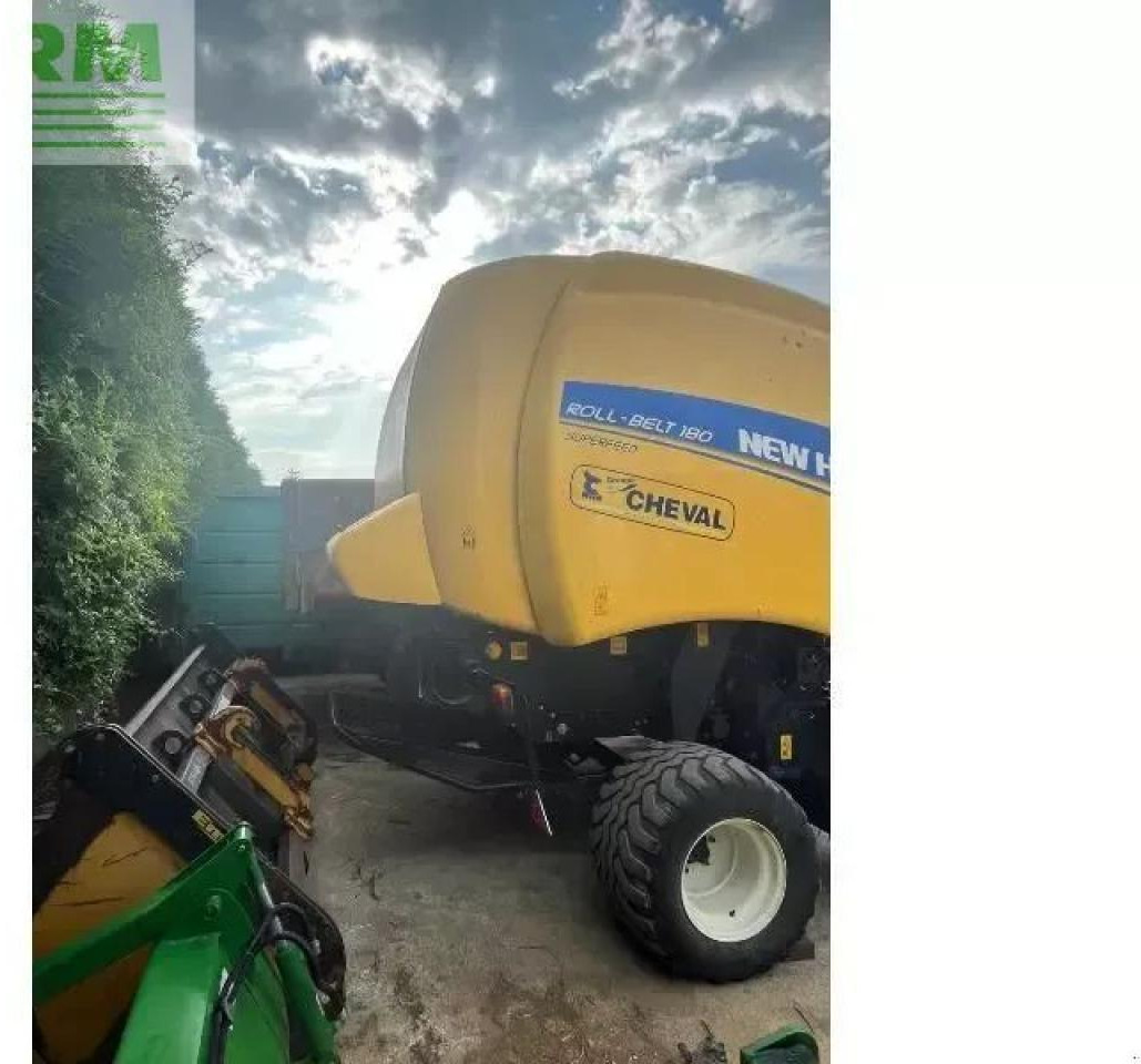 New Holland roll belt 180 - Kvadratna balirka: slika New Holland roll belt 180 - Kvadratna balirka New Holland roll belt 180 - Kvadratna balirka: slika New Holland roll belt 180 - Kvadratna balirka