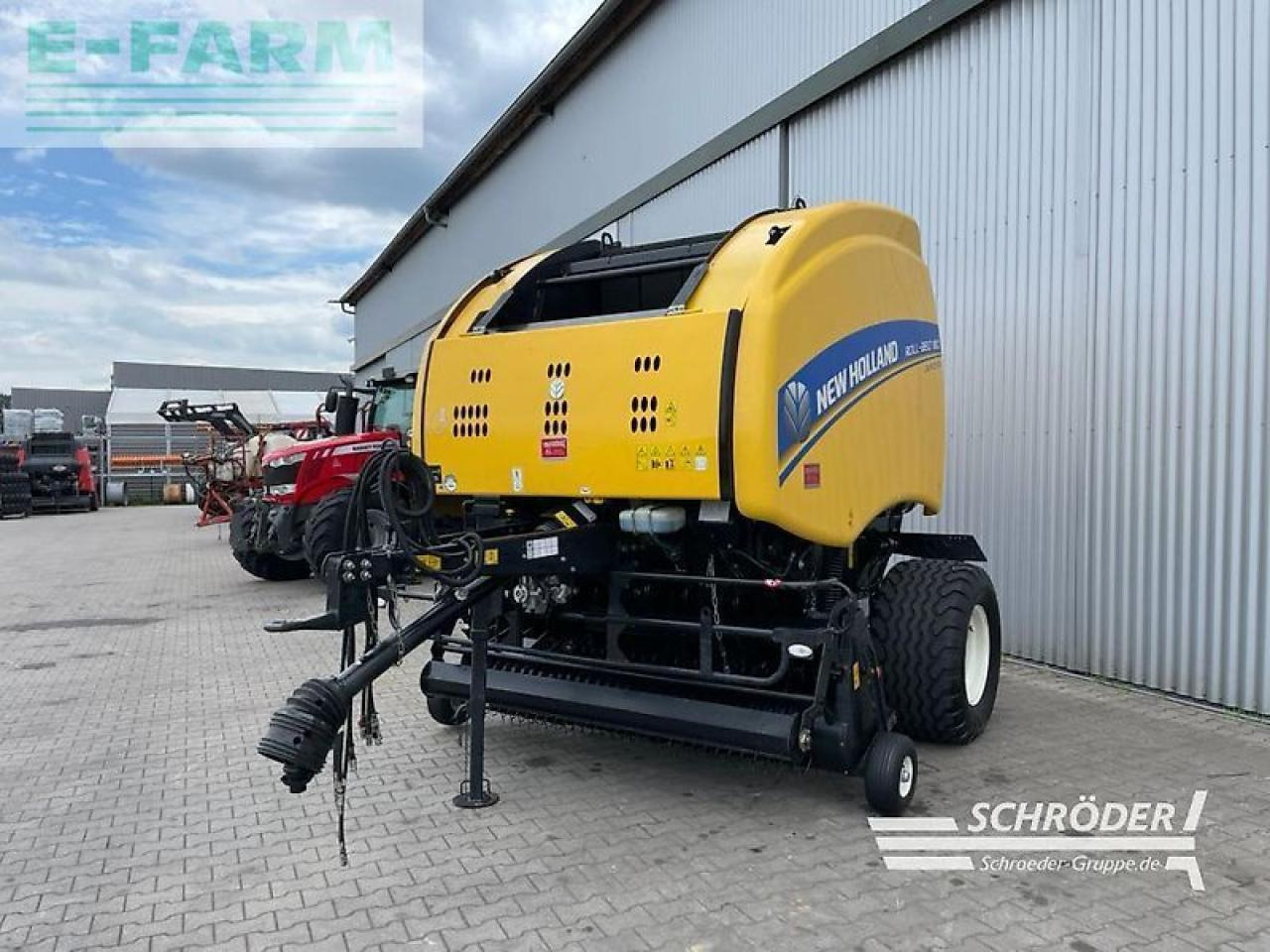 New Holland roll-belt 180 cropcutter - Kvadratna balirka: slika New Holland roll-belt 180 cropcutter - Kvadratna balirka New Holland roll-belt 180 cropcutter - Kvadratna balirka: slika New Holland roll-belt 180 cropcutter - Kvadratna balirka