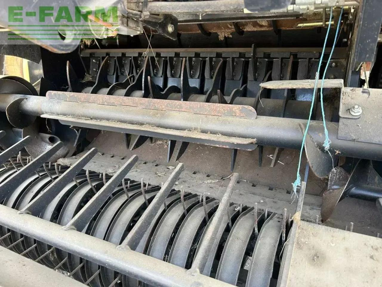 New Holland roll-belt180 - Kvadratna balirka: slika New Holland roll-belt180 - Kvadratna balirka New Holland roll-belt180 - Kvadratna balirka: slika New Holland roll-belt180 - Kvadratna balirka