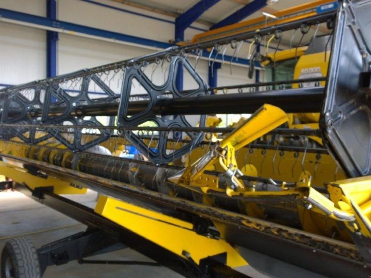 New Holland schneidwerk 7,32 m - Heder za kombajn: slika New Holland schneidwerk 7,32 m - Heder za kombajn New Holland schneidwerk 7,32 m - Heder za kombajn: slika New Holland schneidwerk 7,32 m - Heder za kombajn