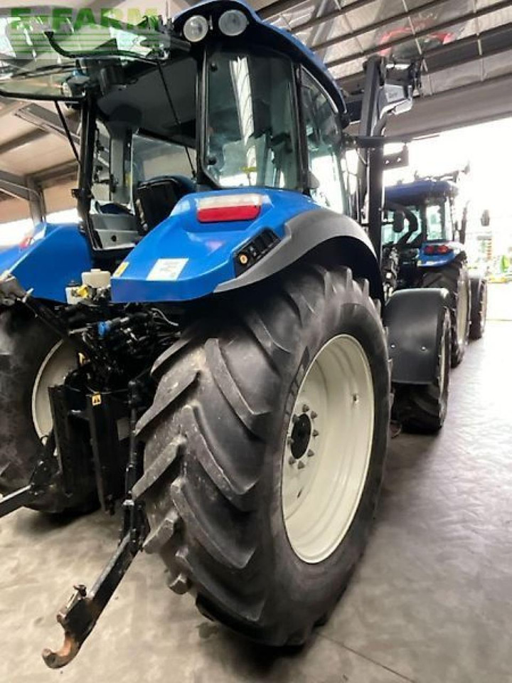New Holland t 5.105 electro command - Traktor: slika New Holland t 5.105 electro command - Traktor New Holland t 5.105 electro command - Traktor: slika New Holland t 5.105 electro command - Traktor