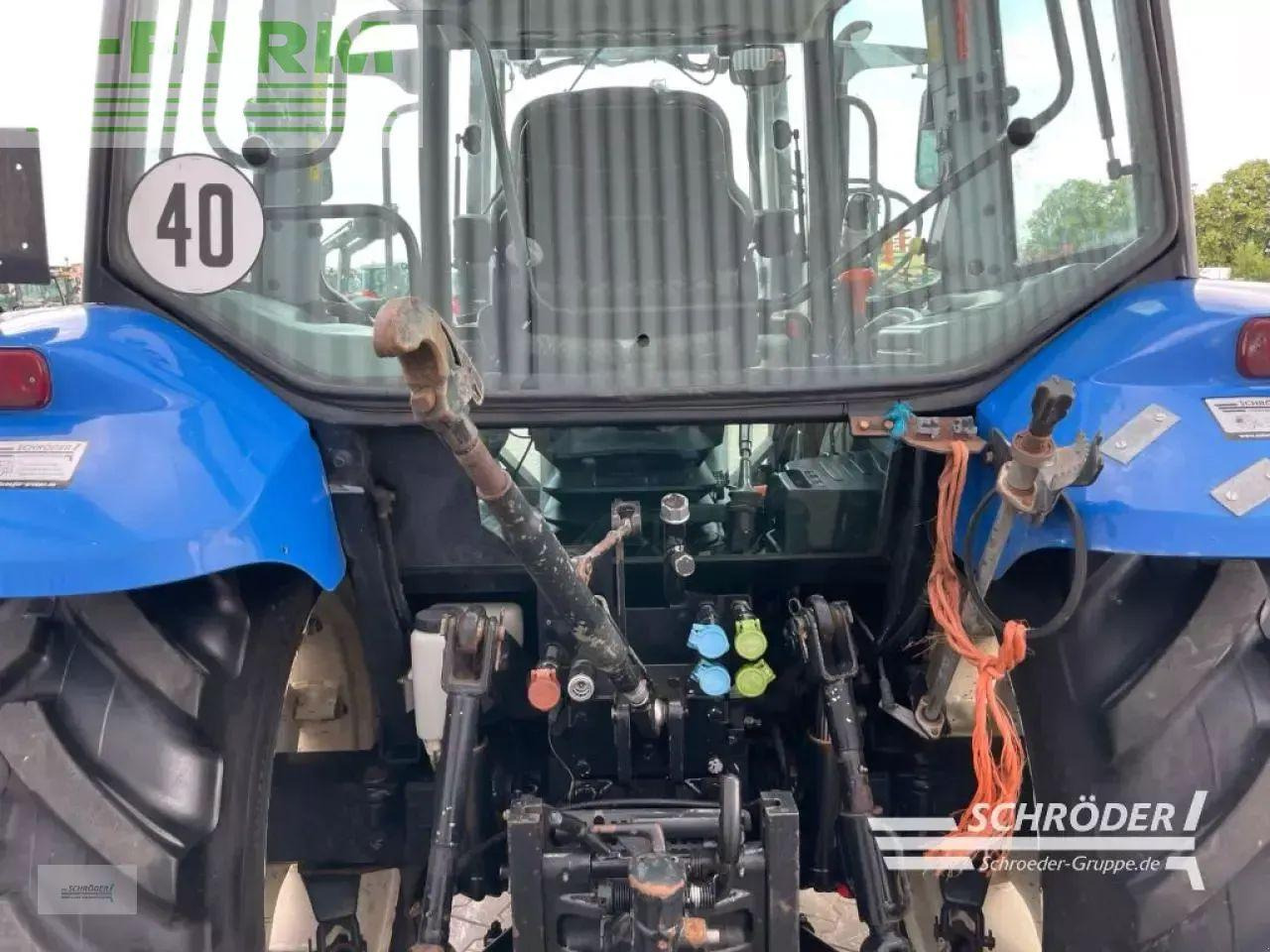 Traktor New Holland t 5050: slika Traktor New Holland t 5050