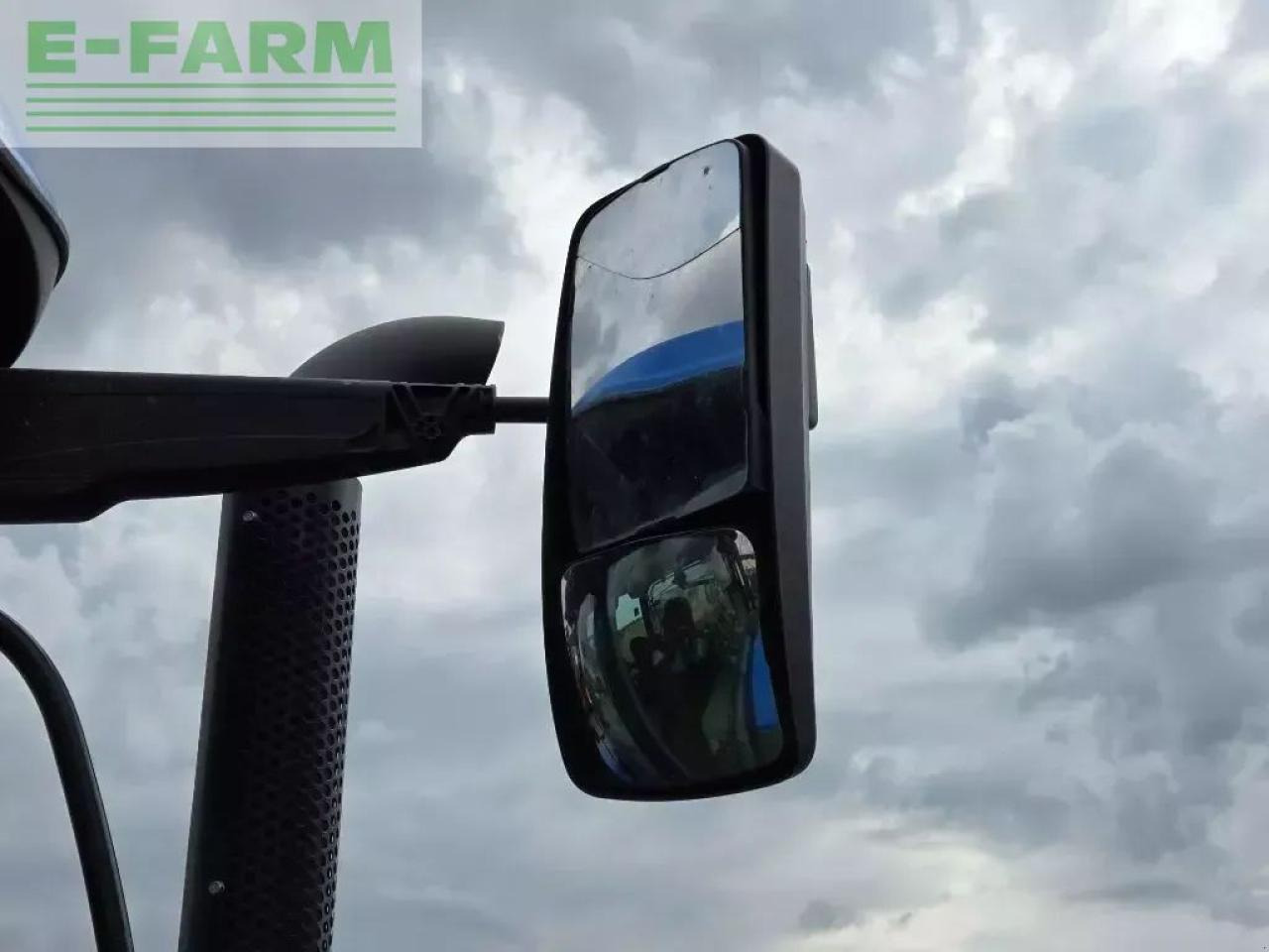 New Holland t.6 155 dc - Traktor: slika New Holland t.6 155 dc - Traktor New Holland t.6 155 dc - Traktor: slika New Holland t.6 155 dc - Traktor