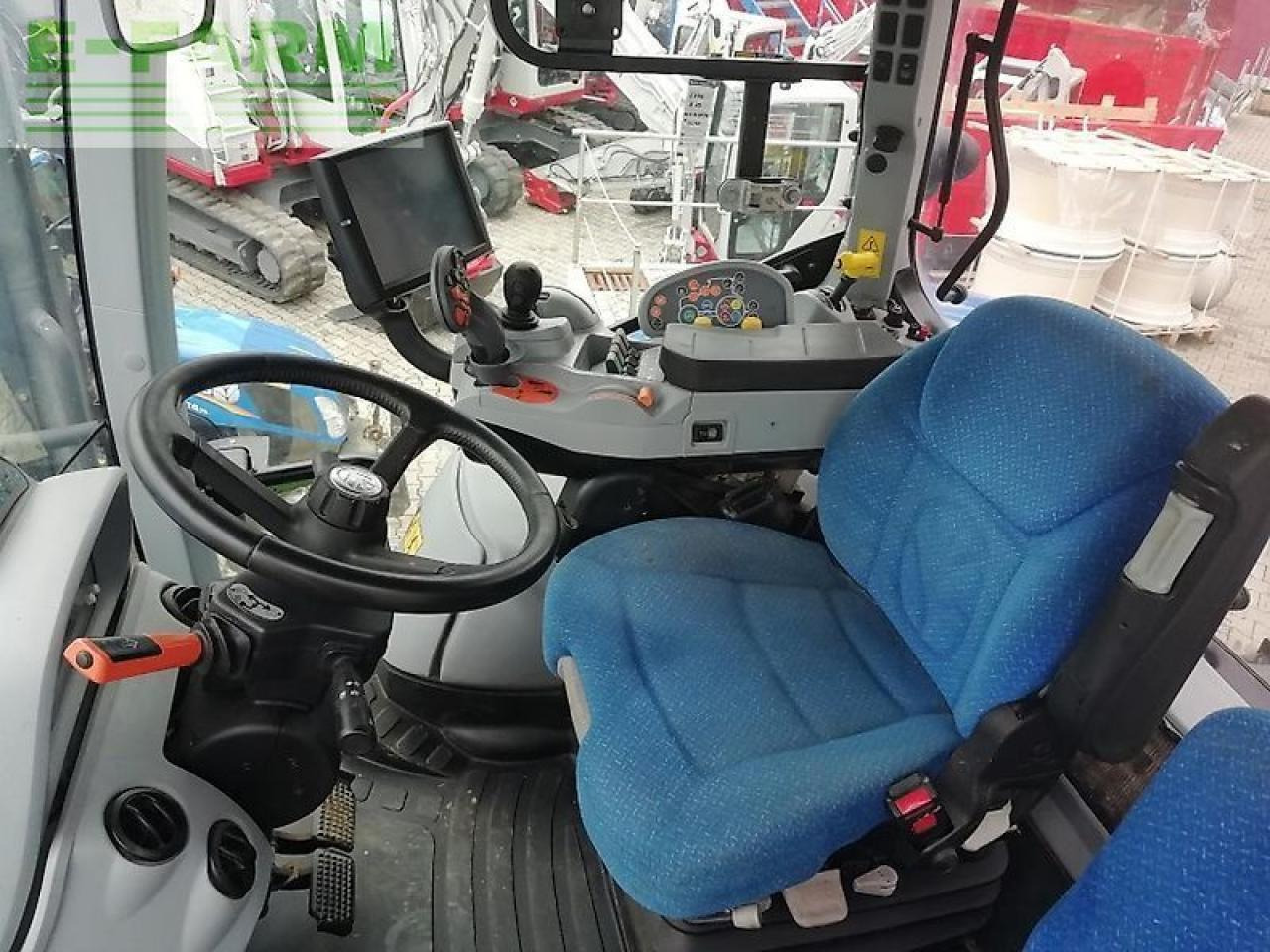 New Holland t 7.200 ac - Traktor: slika New Holland t 7.200 ac - Traktor New Holland t 7.200 ac - Traktor: slika New Holland t 7.200 ac - Traktor