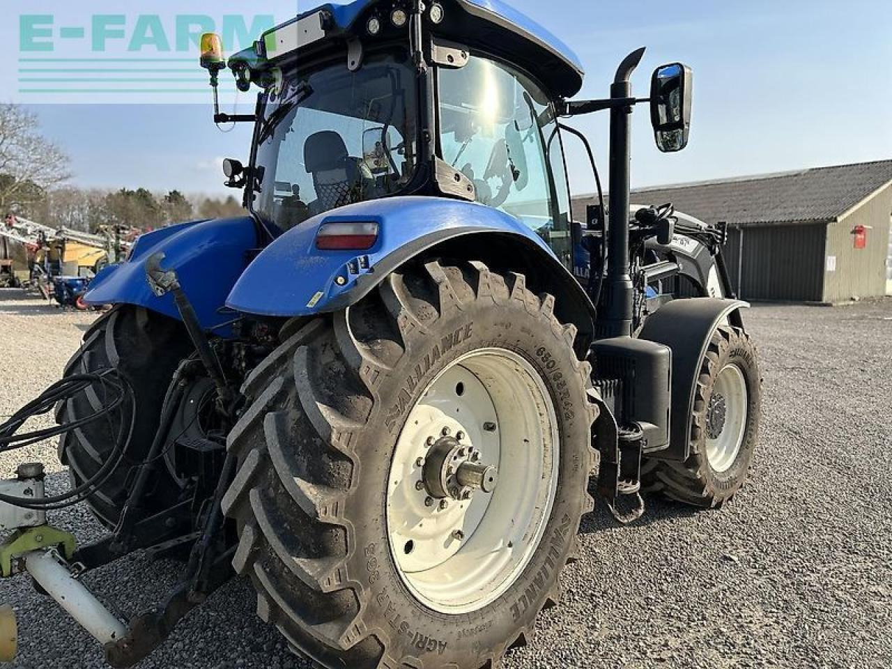 New Holland t 7.230 - Traktor: slika New Holland t 7.230 - Traktor New Holland t 7.230 - Traktor: slika New Holland t 7.230 - Traktor