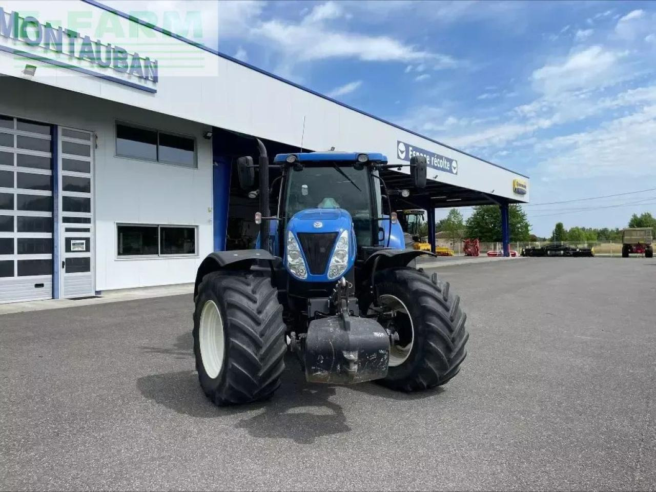 New Holland t 7.235 - Traktor: slika New Holland t 7.235 - Traktor New Holland t 7.235 - Traktor: slika New Holland t 7.235 - Traktor