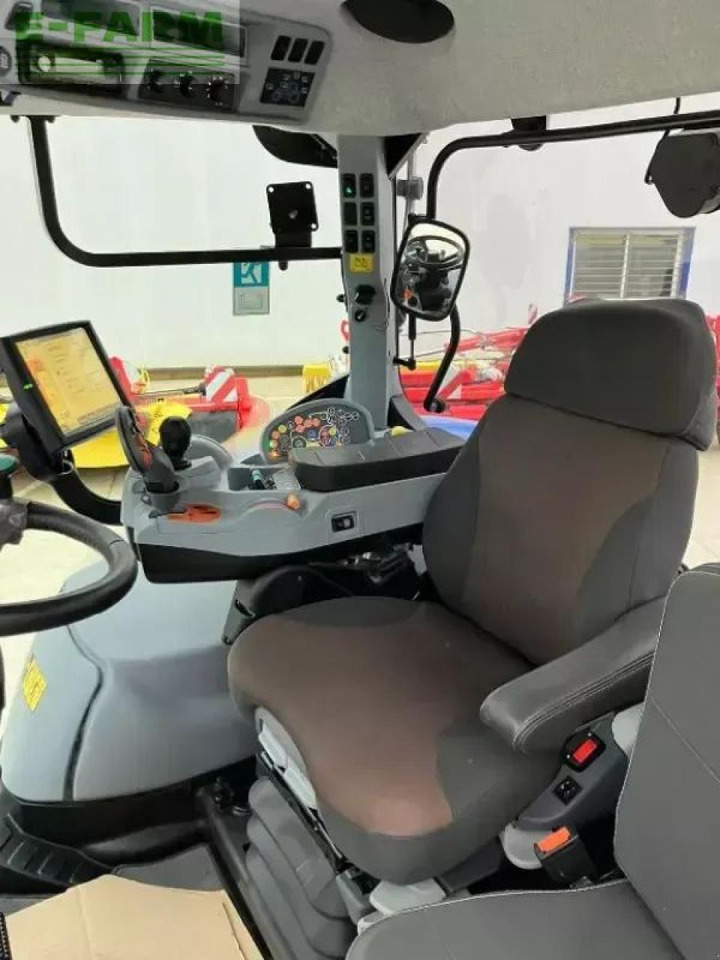 New Holland t 7.260 autocommand gps - Traktor: slika New Holland t 7.260 autocommand gps - Traktor New Holland t 7.260 autocommand gps - Traktor: slika New Holland t 7.260 autocommand gps - Traktor