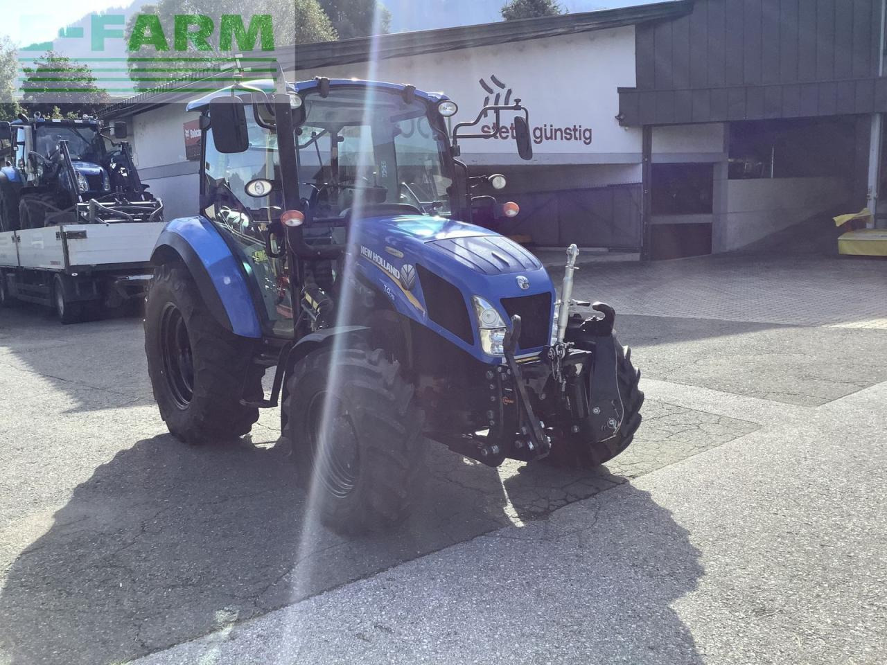 New Holland t4.75 powerstar - Traktor: slika New Holland t4.75 powerstar - Traktor New Holland t4.75 powerstar - Traktor: slika New Holland t4.75 powerstar - Traktor