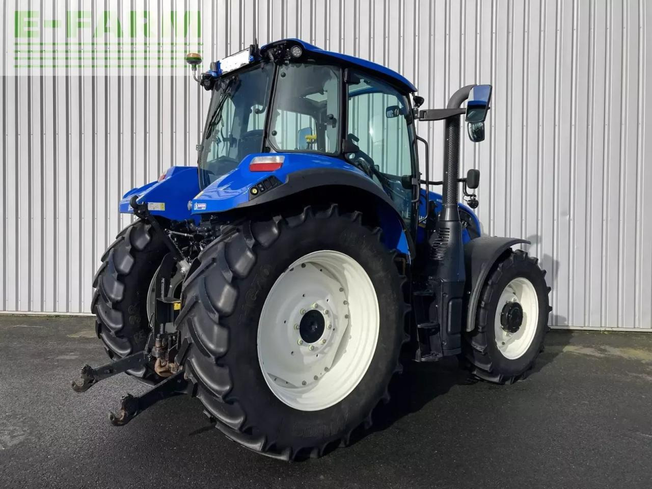 New Holland t5.100 evolution - Traktor: slika New Holland t5.100 evolution - Traktor New Holland t5.100 evolution - Traktor: slika New Holland t5.100 evolution - Traktor