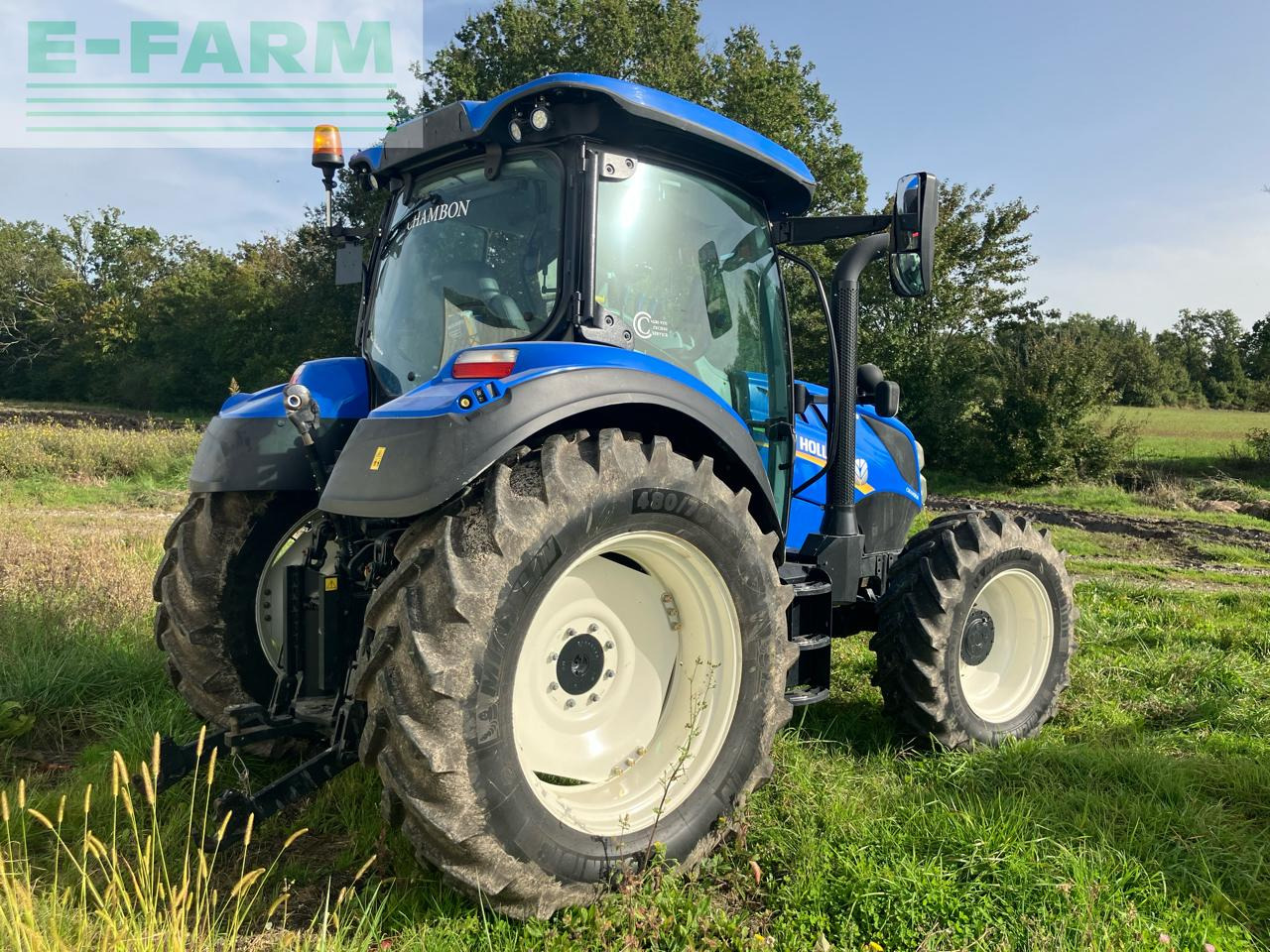 New Holland t5.110 - Traktor: slika New Holland t5.110 - Traktor New Holland t5.110 - Traktor: slika New Holland t5.110 - Traktor