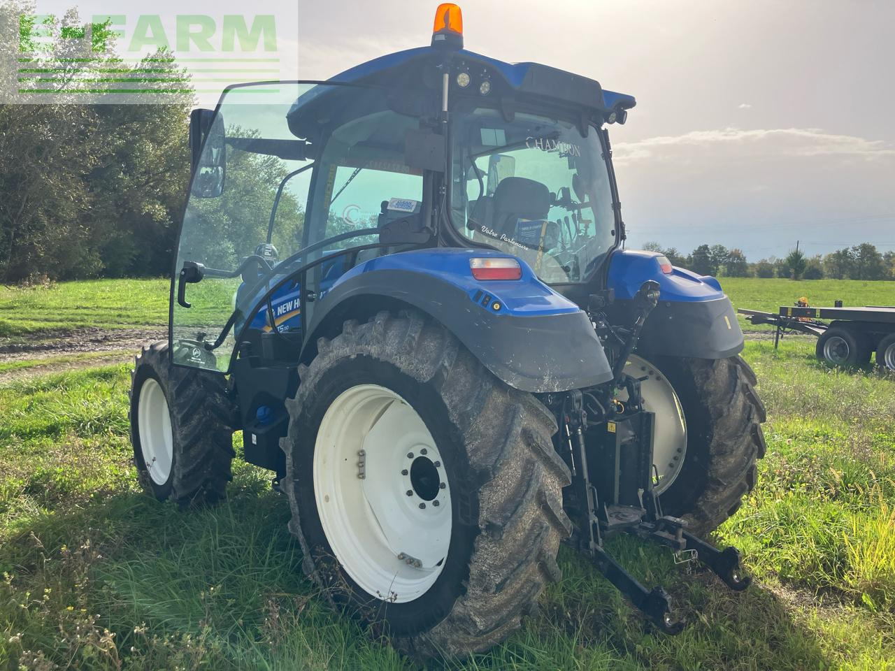 New Holland t5.110 - Traktor: slika New Holland t5.110 - Traktor New Holland t5.110 - Traktor: slika New Holland t5.110 - Traktor