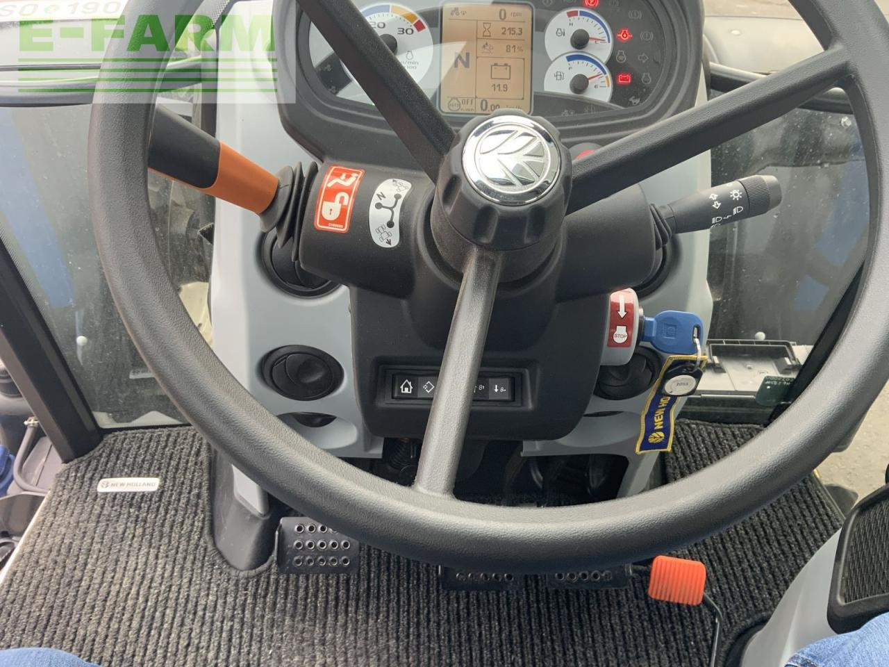 New Holland t5.110 dual command - Traktor: slika New Holland t5.110 dual command - Traktor New Holland t5.110 dual command - Traktor: slika New Holland t5.110 dual command - Traktor