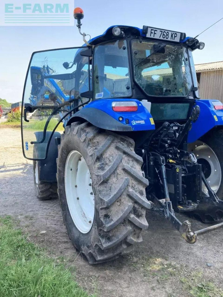 New Holland t5.115 dual command - Traktor: slika New Holland t5.115 dual command - Traktor New Holland t5.115 dual command - Traktor: slika New Holland t5.115 dual command - Traktor