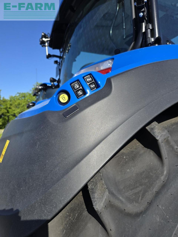 New Holland t5.140 dynamic command (stage v) - Traktor: slika New Holland t5.140 dynamic command (stage v) - Traktor New Holland t5.140 dynamic command (stage v) - Traktor: slika New Holland t5.140 dynamic command (stage v) - Traktor