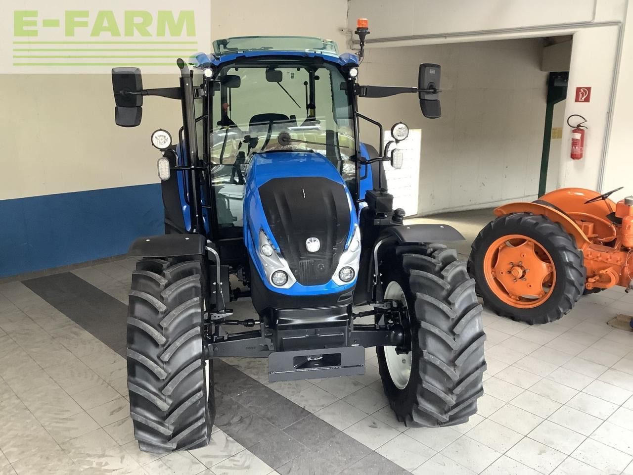 New Holland t5.90 dual command - Traktor: slika New Holland t5.90 dual command - Traktor New Holland t5.90 dual command - Traktor: slika New Holland t5.90 dual command - Traktor