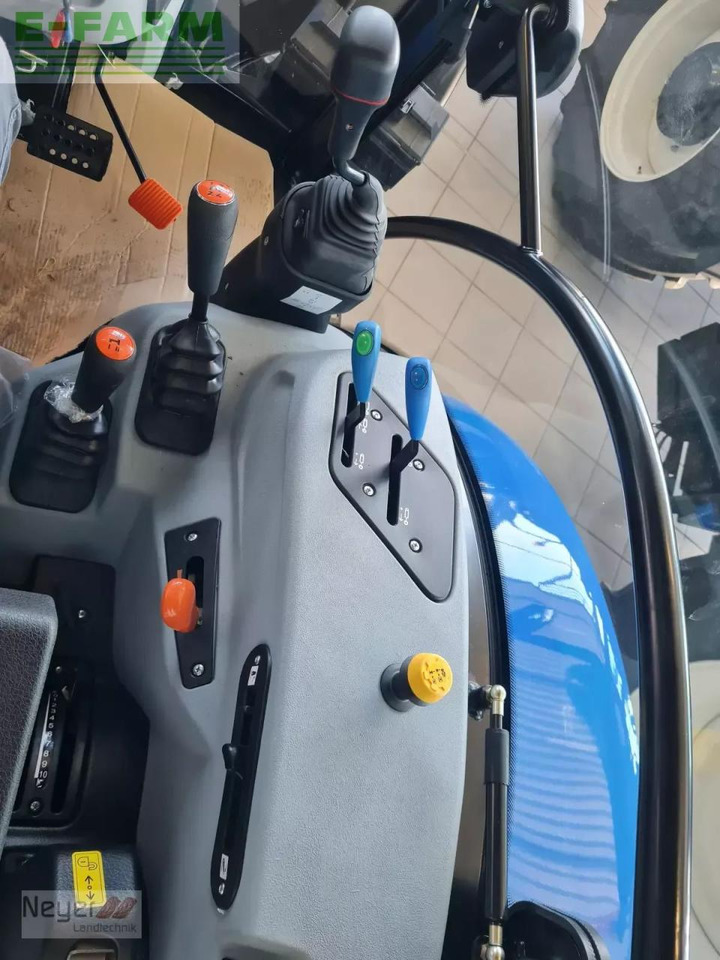 New Holland t5.90s - Traktor: slika New Holland t5.90s - Traktor New Holland t5.90s - Traktor: slika New Holland t5.90s - Traktor