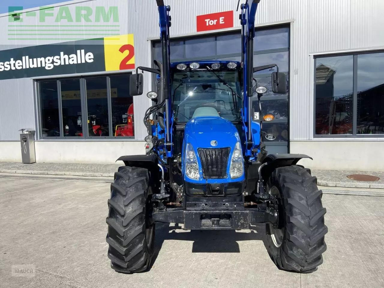 New Holland t5030 - Traktor: slika New Holland t5030 - Traktor New Holland t5030 - Traktor: slika New Holland t5030 - Traktor
