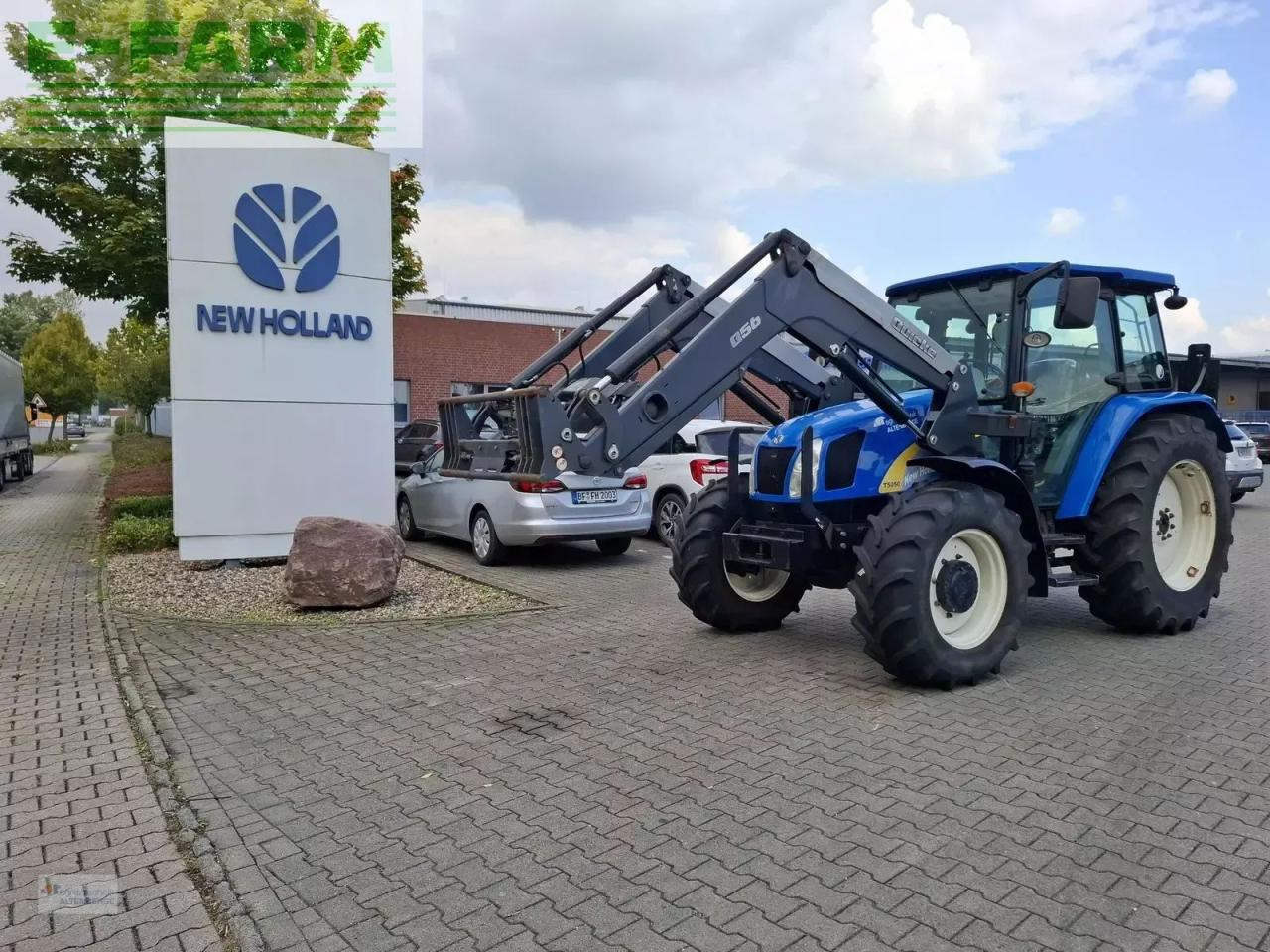 New Holland t5050 - Traktor: slika New Holland t5050 - Traktor New Holland t5050 - Traktor: slika New Holland t5050 - Traktor