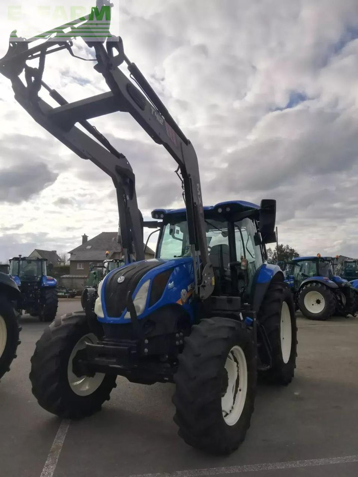 New Holland t6.125 electrocommand t4b - Traktor: slika New Holland t6.125 electrocommand t4b - Traktor New Holland t6.125 electrocommand t4b - Traktor: slika New Holland t6.125 electrocommand t4b - Traktor