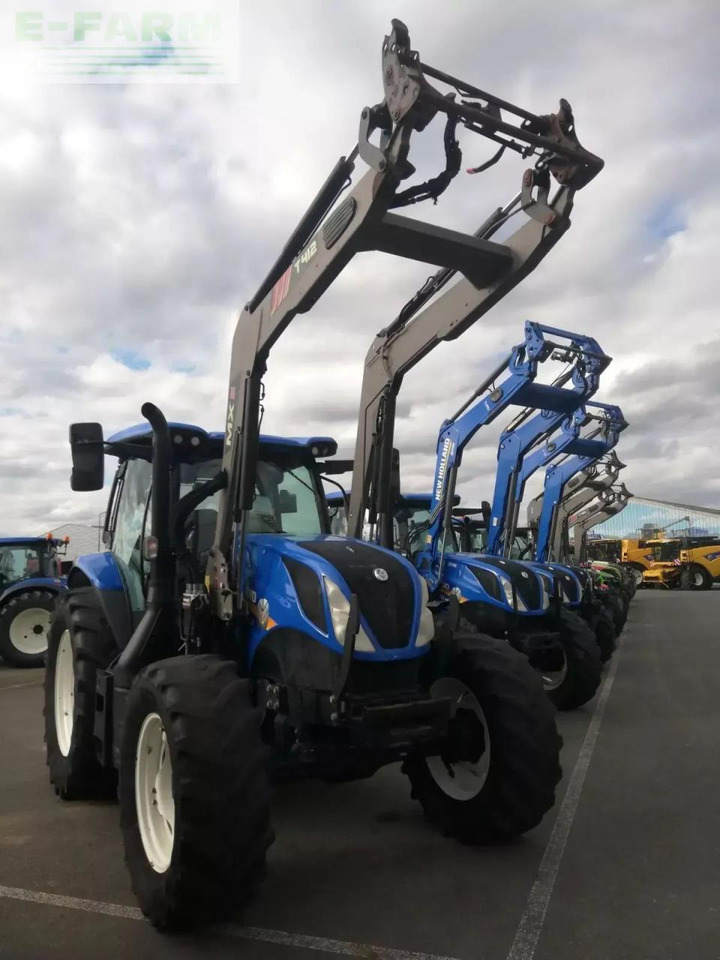 New Holland t6.125 electrocommand t4b - Traktor: slika New Holland t6.125 electrocommand t4b - Traktor New Holland t6.125 electrocommand t4b - Traktor: slika New Holland t6.125 electrocommand t4b - Traktor