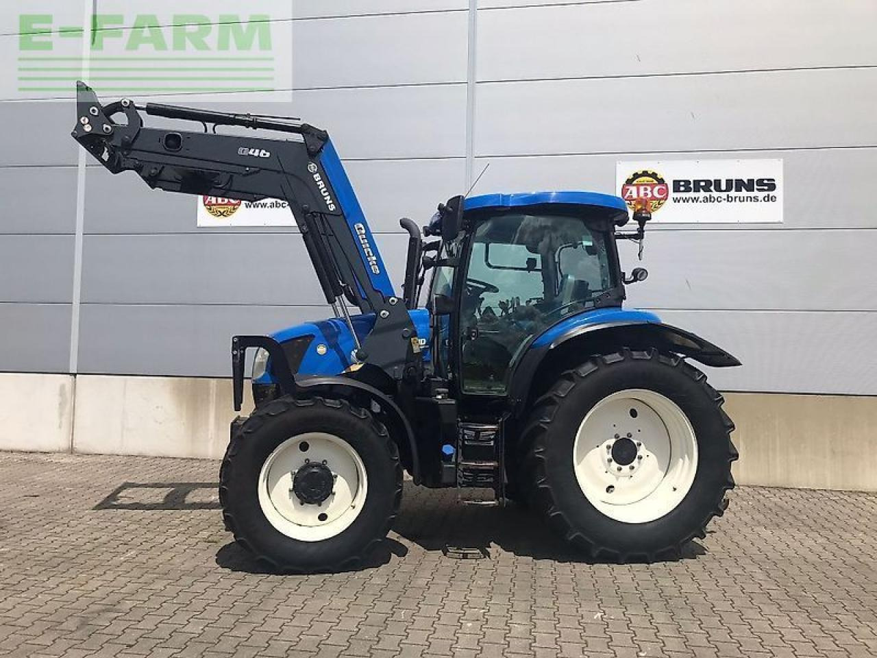 New Holland t6.140 electrocommand - Traktor: slika New Holland t6.140 electrocommand - Traktor New Holland t6.140 electrocommand - Traktor: slika New Holland t6.140 electrocommand - Traktor