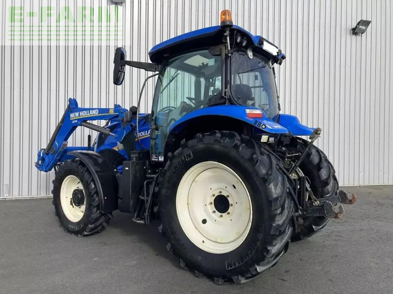 New Holland t6.145 electrocommand t4b - Traktor: slika New Holland t6.145 electrocommand t4b - Traktor New Holland t6.145 electrocommand t4b - Traktor: slika New Holland t6.145 electrocommand t4b - Traktor