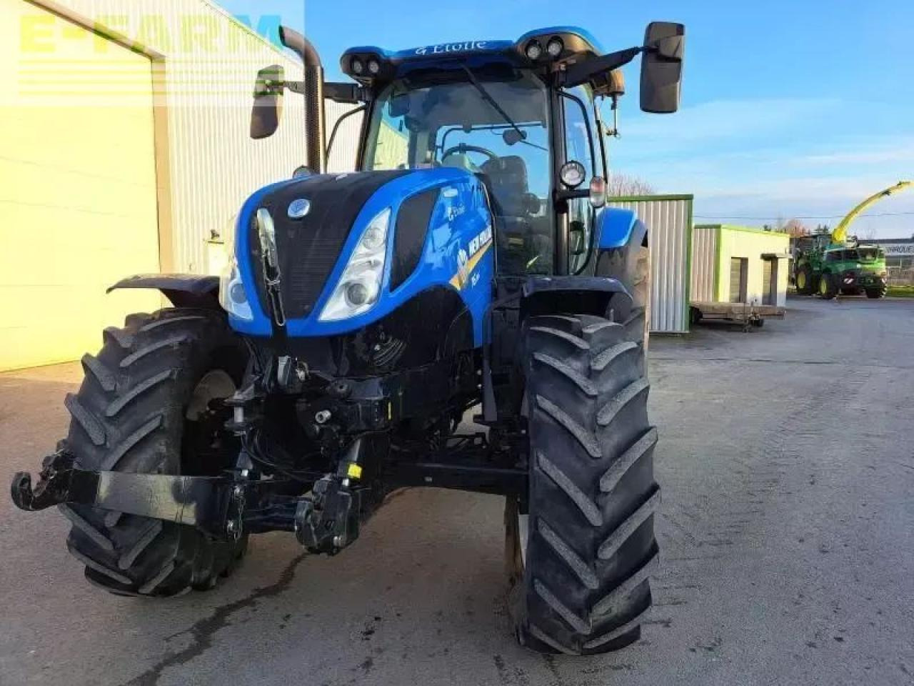 New Holland t6.155 - Traktor: slika New Holland t6.155 - Traktor New Holland t6.155 - Traktor: slika New Holland t6.155 - Traktor