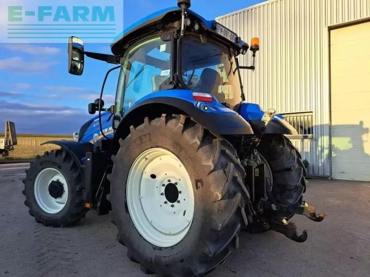 New Holland t6.155 - Traktor: slika New Holland t6.155 - Traktor New Holland t6.155 - Traktor: slika New Holland t6.155 - Traktor
