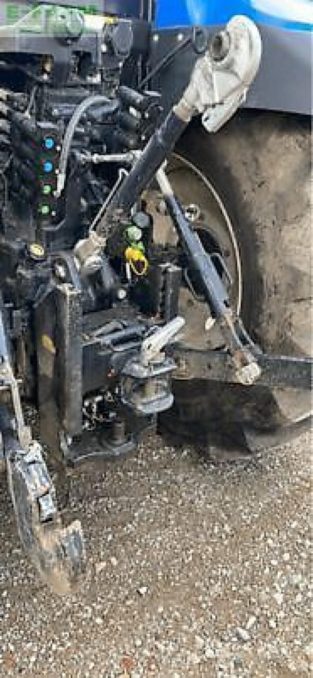 New Holland t6.160 dc - Traktor: slika New Holland t6.160 dc - Traktor New Holland t6.160 dc - Traktor: slika New Holland t6.160 dc - Traktor