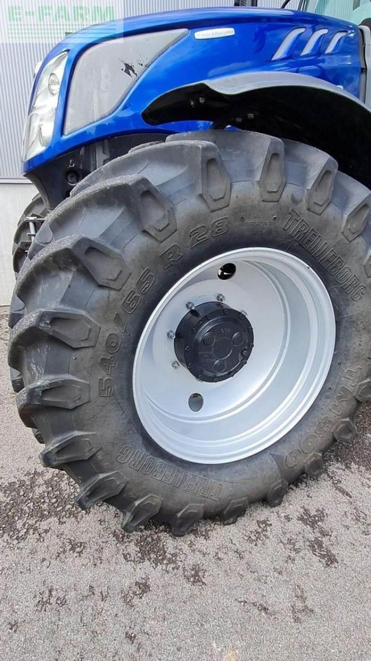 New Holland t6.180 dynamic command sidewinder ii (stage v) SideWinder II - Traktor: slika New Holland t6.180 dynamic command sidewinder ii (stage v) SideWinder II - Traktor New Holland t6.180 dynamic command sidewinder ii (stage v) SideWinder II - Traktor: slika New Holland t6.180 dynamic command sidewinder ii (stage v) SideWinder II - Traktor