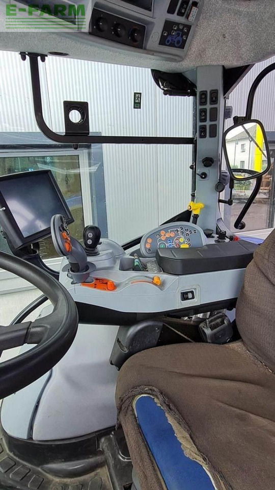 New Holland t6.180 dynamic command sidewinder ii (stage v) SideWinder II - Traktor: slika New Holland t6.180 dynamic command sidewinder ii (stage v) SideWinder II - Traktor New Holland t6.180 dynamic command sidewinder ii (stage v) SideWinder II - Traktor: slika New Holland t6.180 dynamic command sidewinder ii (stage v) SideWinder II - Traktor