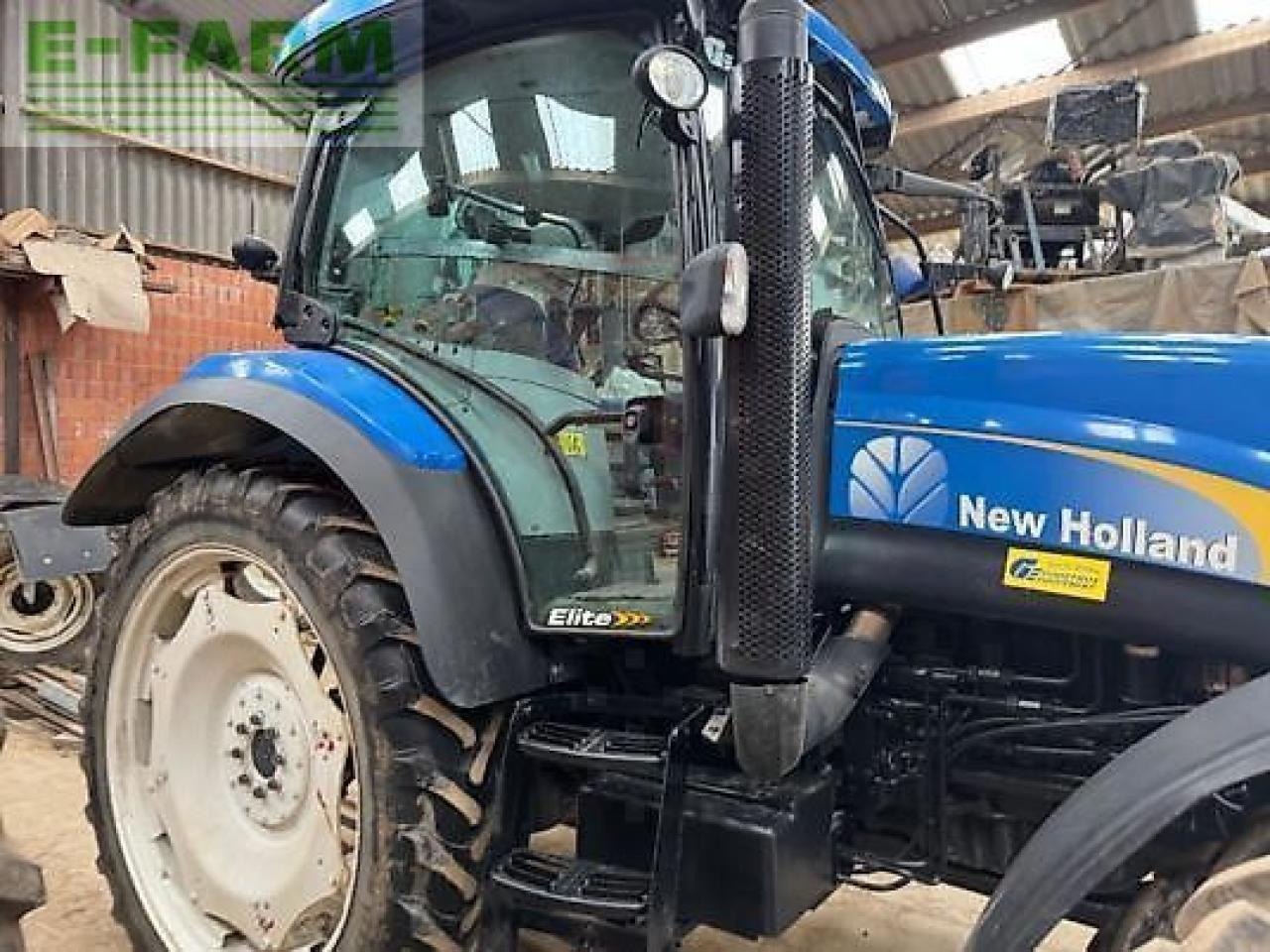 New Holland t6030 - Traktor: slika New Holland t6030 - Traktor New Holland t6030 - Traktor: slika New Holland t6030 - Traktor