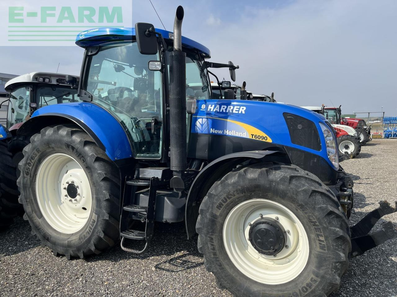 New Holland t6090 range & power command - Traktor: slika New Holland t6090 range & power command - Traktor New Holland t6090 range & power command - Traktor: slika New Holland t6090 range & power command - Traktor