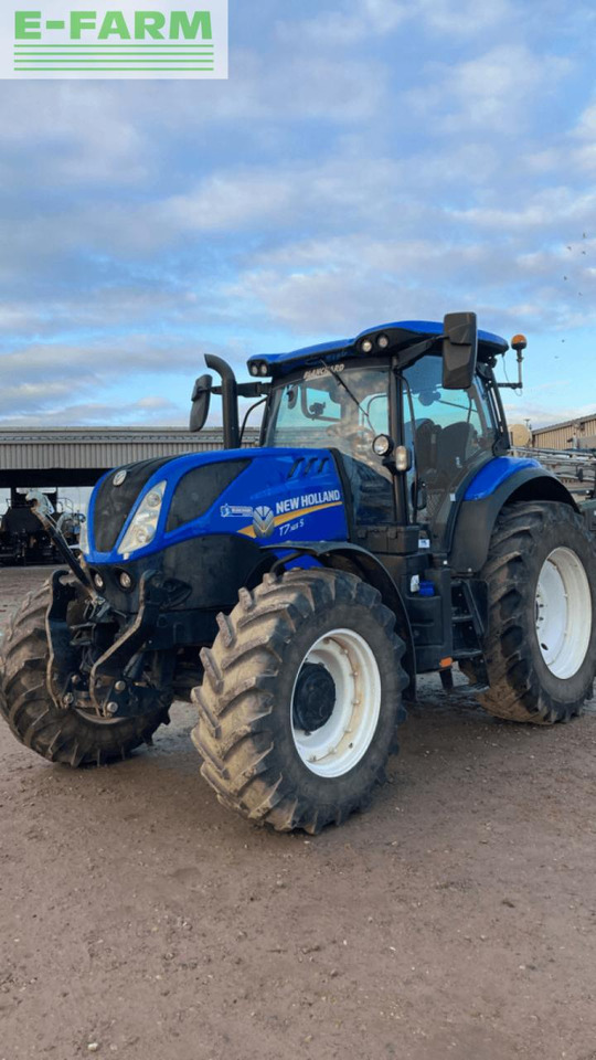 New Holland t7.165s range command s5 S - Traktor: slika New Holland t7.165s range command s5 S - Traktor New Holland t7.165s range command s5 S - Traktor: slika New Holland t7.165s range command s5 S - Traktor