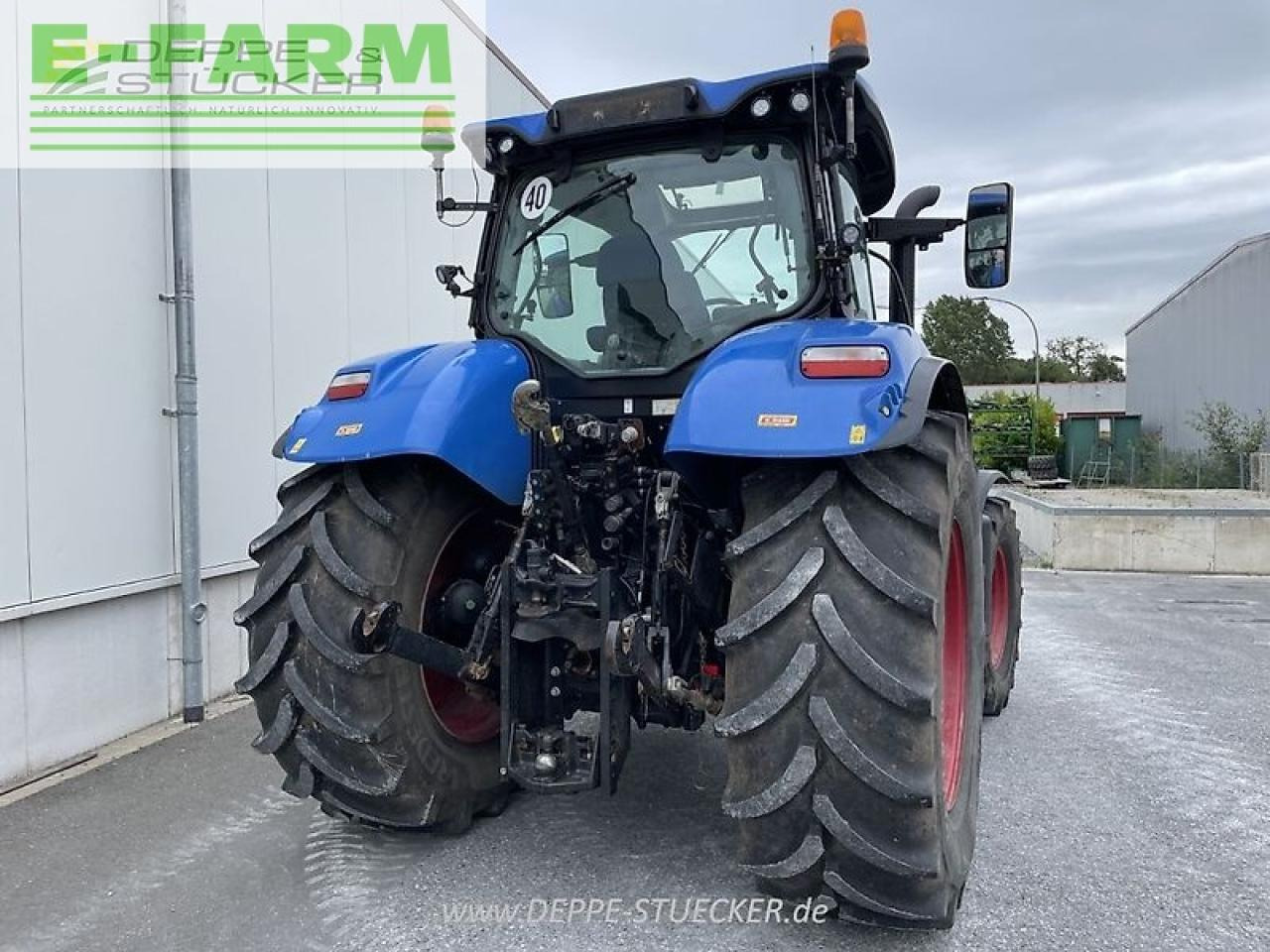 New Holland t7.175 - Traktor: slika New Holland t7.175 - Traktor New Holland t7.175 - Traktor: slika New Holland t7.175 - Traktor