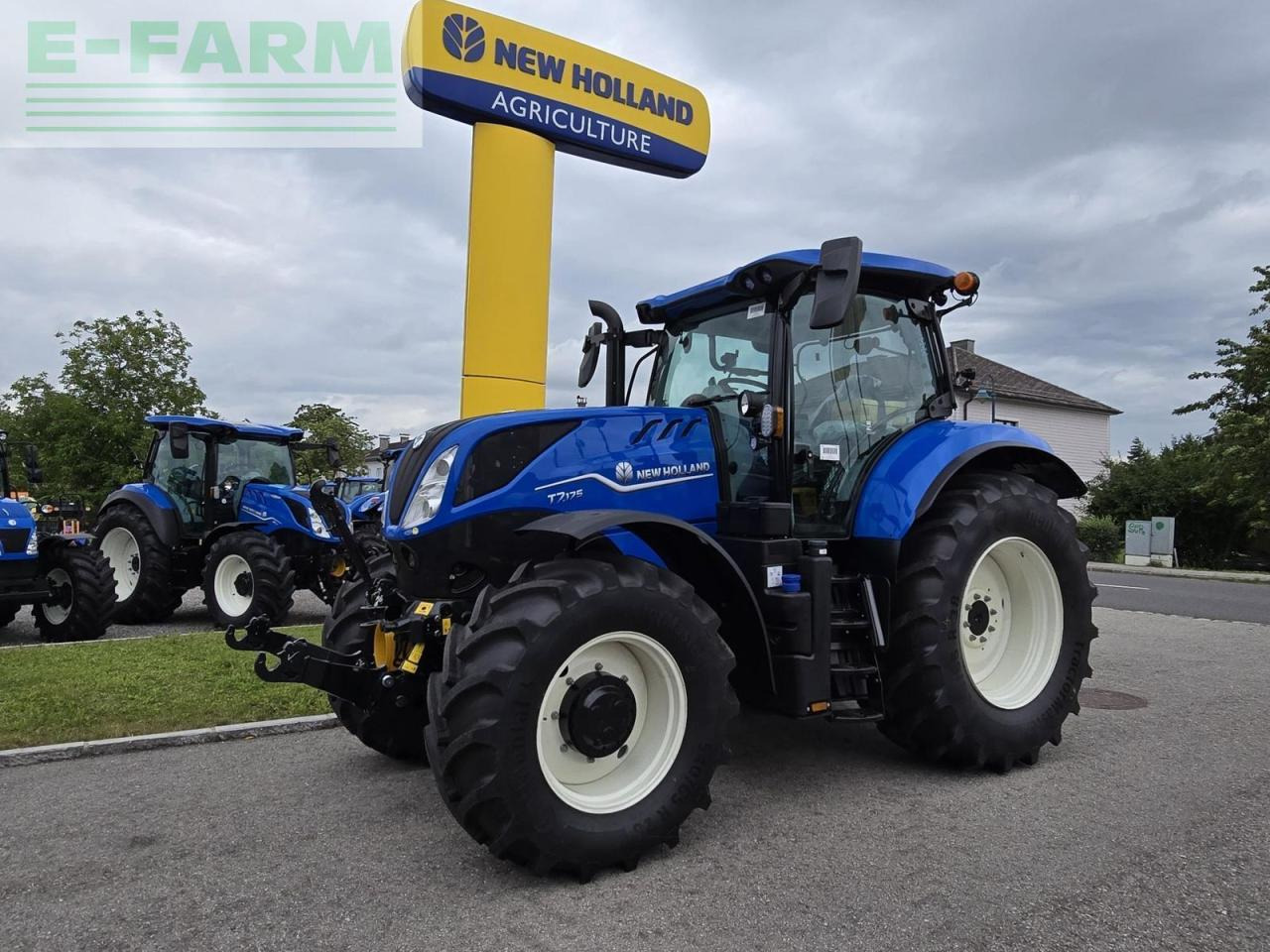 New Holland t7.175 power command (stage v) - Traktor: slika New Holland t7.175 power command (stage v) - Traktor New Holland t7.175 power command (stage v) - Traktor: slika New Holland t7.175 power command (stage v) - Traktor