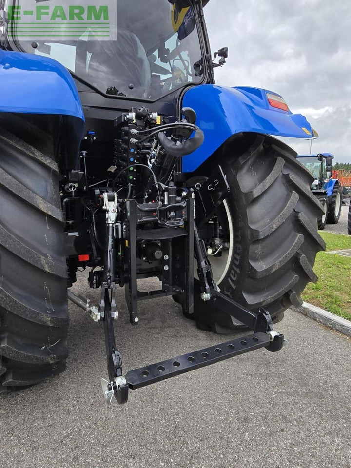 New Holland t7.175 power command (stage v) - Traktor: slika New Holland t7.175 power command (stage v) - Traktor New Holland t7.175 power command (stage v) - Traktor: slika New Holland t7.175 power command (stage v) - Traktor