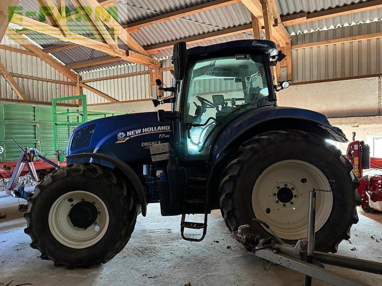 New Holland t7.185 rc - Traktor: slika New Holland t7.185 rc - Traktor New Holland t7.185 rc - Traktor: slika New Holland t7.185 rc - Traktor