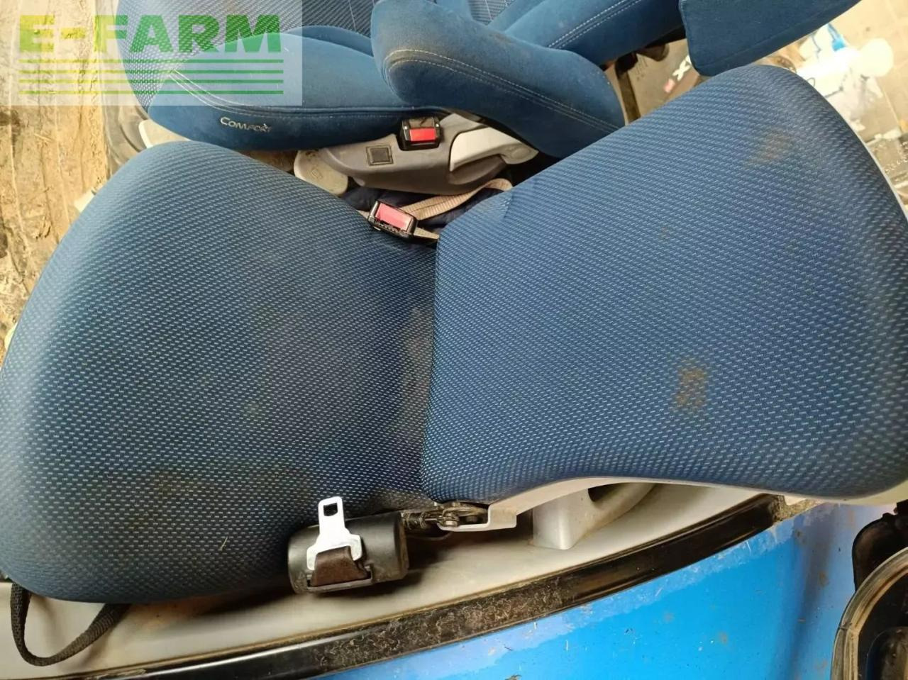 New Holland t7 195s - Traktor: slika New Holland t7 195s - Traktor New Holland t7 195s - Traktor: slika New Holland t7 195s - Traktor