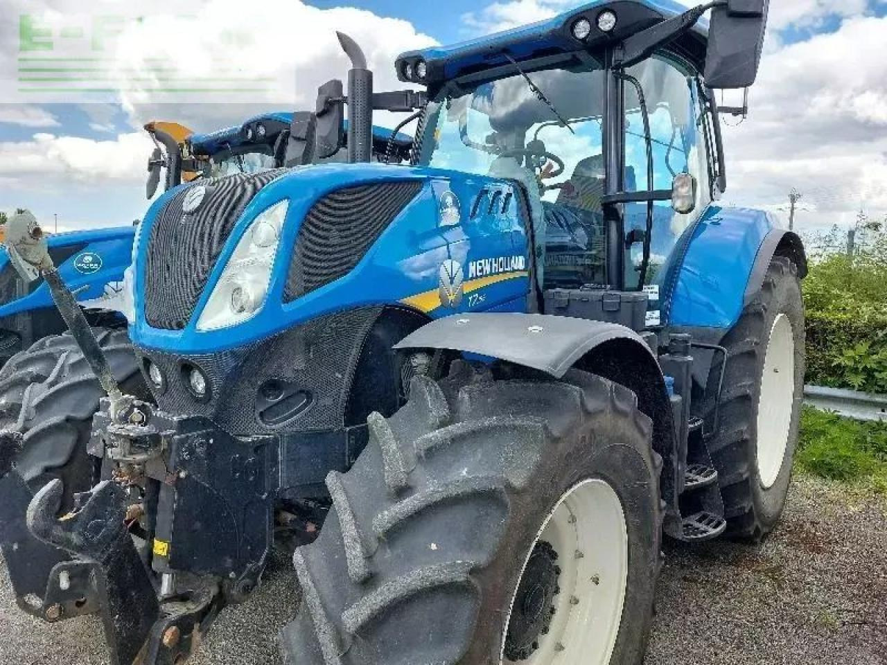 New Holland t7-195s S - Traktor: slika New Holland t7-195s S - Traktor New Holland t7-195s S - Traktor: slika New Holland t7-195s S - Traktor