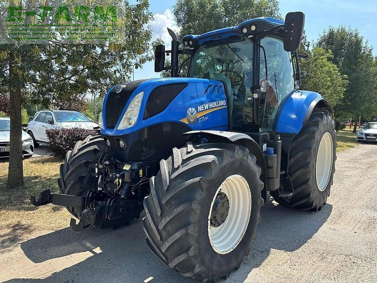 New Holland t7.210 - Traktor: slika New Holland t7.210 - Traktor New Holland t7.210 - Traktor: slika New Holland t7.210 - Traktor