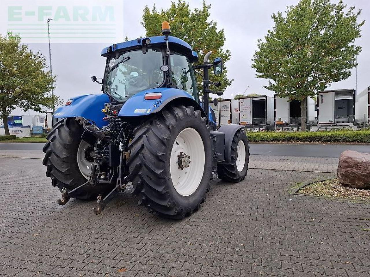 New Holland t7.210 ac - Traktor: slika New Holland t7.210 ac - Traktor New Holland t7.210 ac - Traktor: slika New Holland t7.210 ac - Traktor