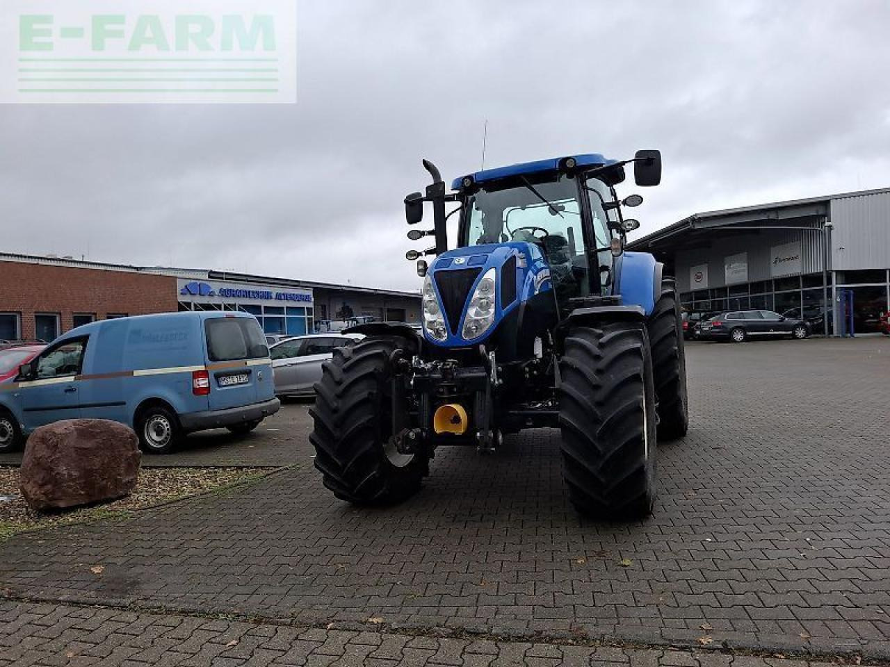 New Holland t7.210 ac - Traktor: slika New Holland t7.210 ac - Traktor New Holland t7.210 ac - Traktor: slika New Holland t7.210 ac - Traktor