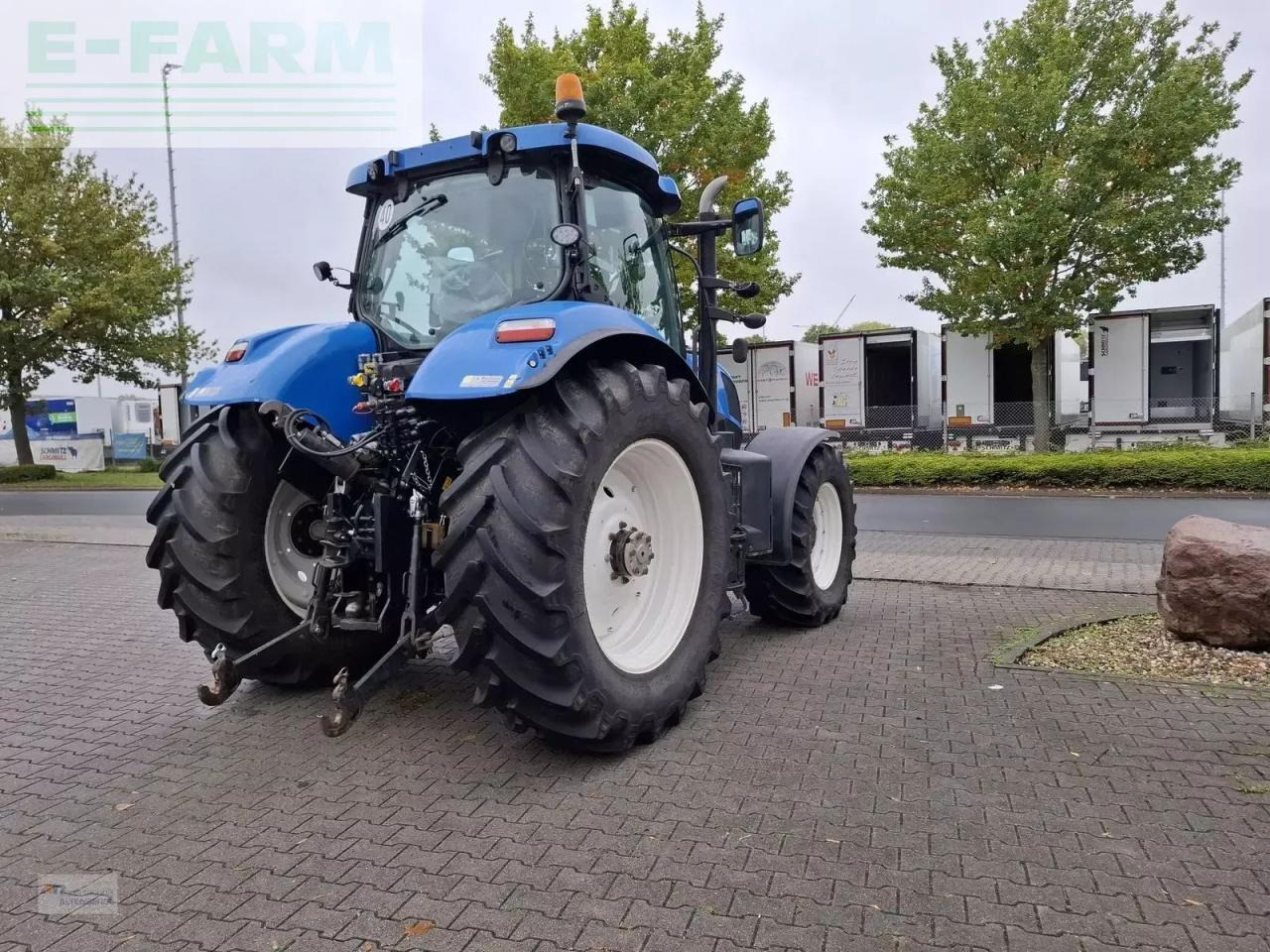 New Holland t7.210 ac - Traktor: slika New Holland t7.210 ac - Traktor New Holland t7.210 ac - Traktor: slika New Holland t7.210 ac - Traktor