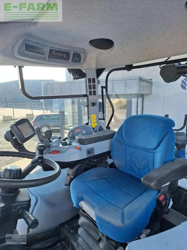 New Holland t7.210 ac - Traktor: slika New Holland t7.210 ac - Traktor New Holland t7.210 ac - Traktor: slika New Holland t7.210 ac - Traktor