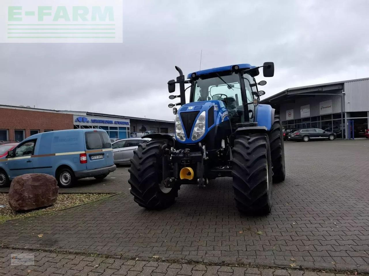 New Holland t7.210 ac - Traktor: slika New Holland t7.210 ac - Traktor New Holland t7.210 ac - Traktor: slika New Holland t7.210 ac - Traktor